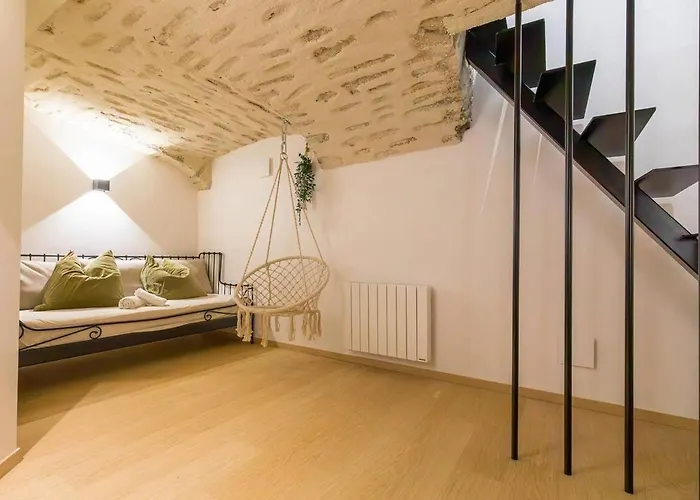 Le Pommard - Atypical Cellar, Sleeps 6 Lejlighed Dijon