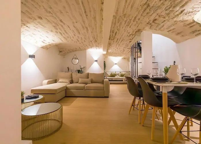Le Pommard - Atypical Cellar, Sleeps 6 Διαμέρισμα Ντιζόν