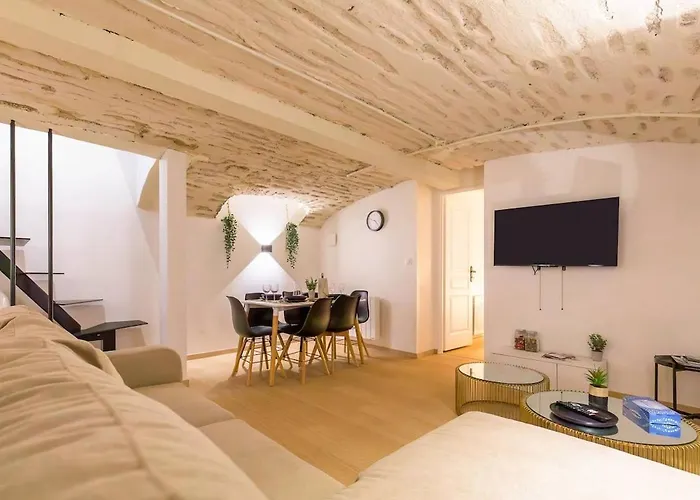 Le Pommard - Atypical Cellar, Sleeps 6 Lejlighed Dijon