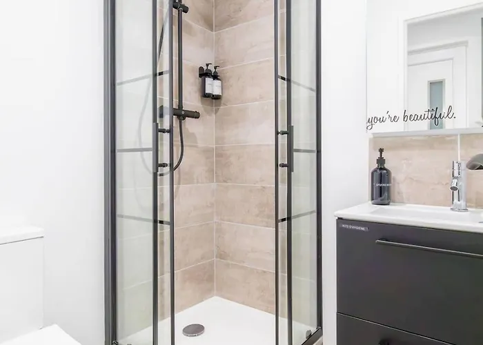 Le Pommard - Atypical Cellar, Sleeps 6 Dijon